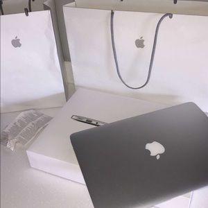 2019 Apple MacBook Air, IPhone XS Max IPhone X